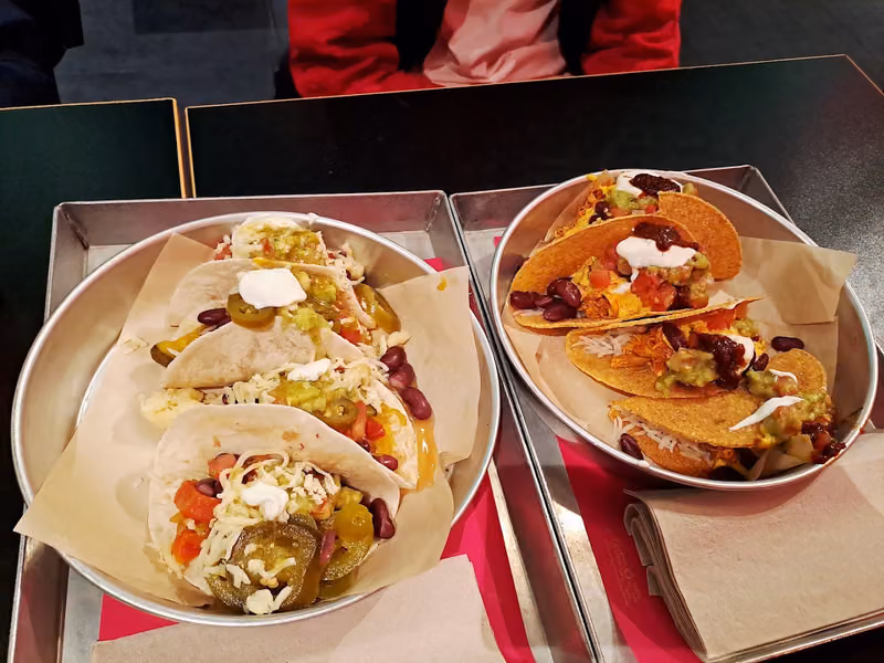 Maybu - Margaritas y Burritos
