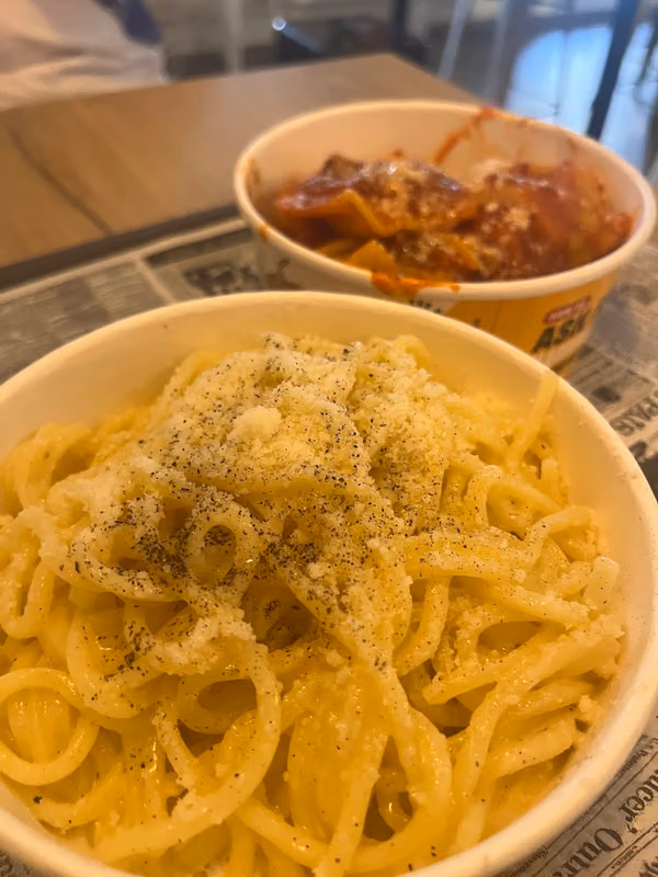 Pasta-Eat fast food
