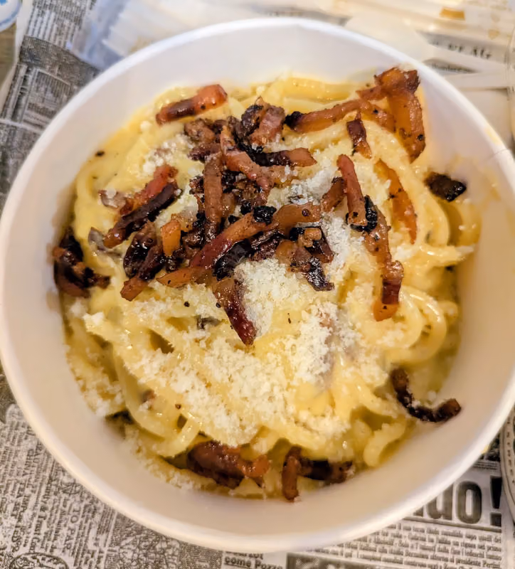 Pasta-Eat fast food