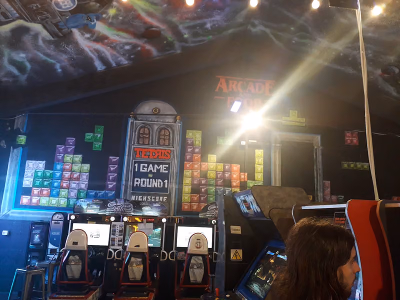 Arcade and food