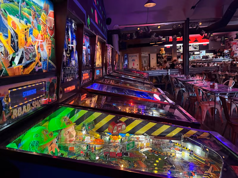 Arcade and food
