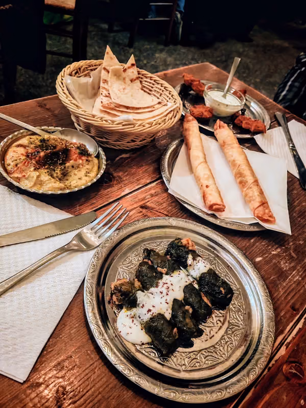 Bazar Taverna Curdo Meticcia