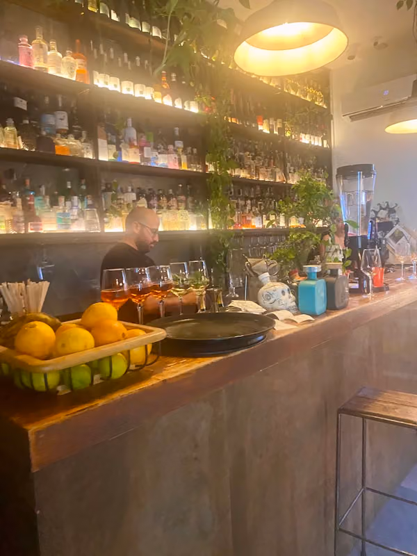 Il bancone bar