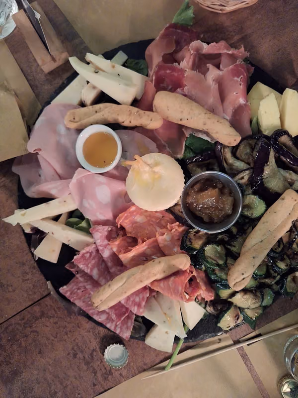 Tagliere di salumi e formaggi
