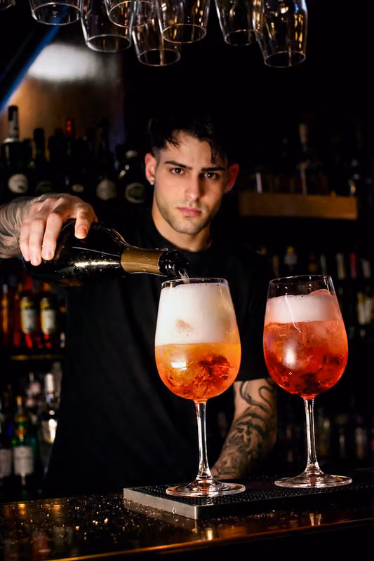 Spritz e cocktail al bancone