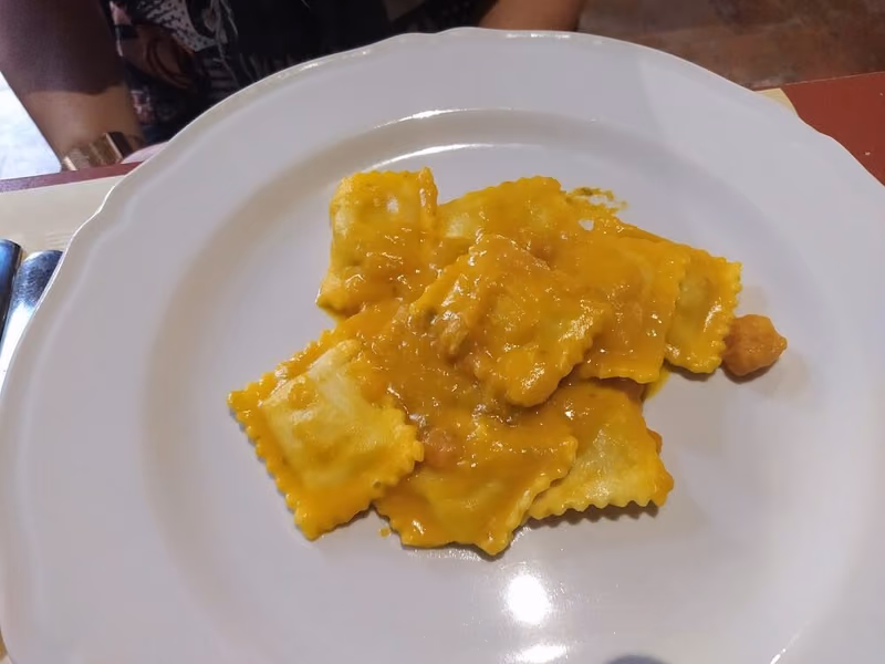 Ravioli con crema di zucca