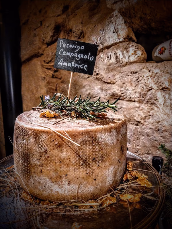 Una forma di pecorino di Amatrice